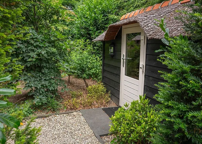 بيت للعطل Forest W Private Garden *