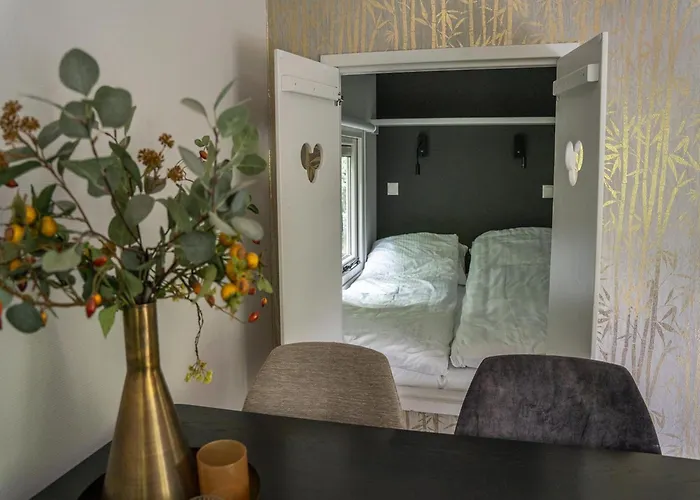 Forest W Private Garden